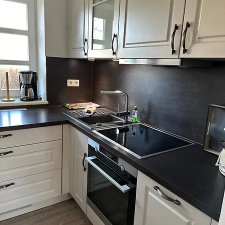 Kapitaenskajuete Am Bakenberg